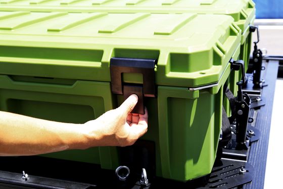 2018 เงิน 4WD 4x4 อุปกรณ์เสริมภายนอกติดตั้งบนรถยนต์ ราคหลังคา กล่องเครื่องมือหนัก