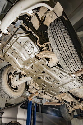 โตโยต้า 4 รันเนอร์ สกิดเพลตเต็ม อัลลูมิเนียมทนทาน เครื่องยนต์ปกภายในตัว โบดป้องกันชัสซี