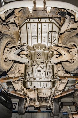 โตโยต้า 4 รันเนอร์ สกิดเพลตเต็ม อัลลูมิเนียมทนทาน เครื่องยนต์ปกภายในตัว โบดป้องกันชัสซี