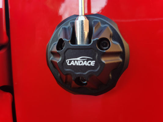 CNC สีดํา อัลลูมิเนียม อัลลูมิเนียม อานเตนน่า ฐานปกสําหรับ Jeep Wrangler JK การติดตั้งไร้ปัญหา