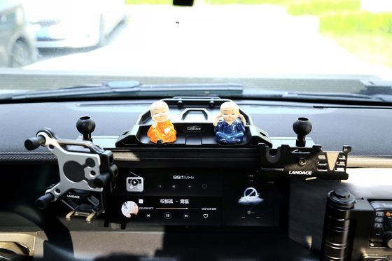 หน่วยรับมือโทรศัพท์มือถือรถยนต์ Telescopic Rod มหาฟังก์ชันสูงสําหรับ Jeep Wrangler JL JK
