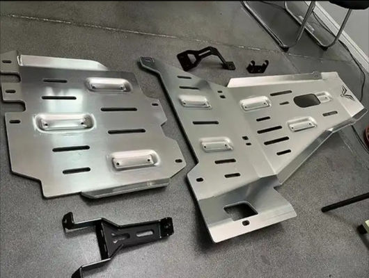 BMW Car Fitment อัลลูมิเนียมสกัดใต้เครื่องยนต์ หมากปกปกปกป้องสําหรับ Wrangler JL JK