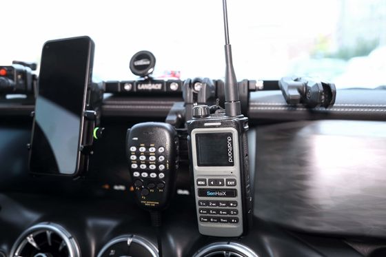 Jeep Wrangler 300 ถัง อลูมิเนียมสกัดศูนย์ คอนโซลบราคเกตสําหรับรถนอกถนน 4x4
