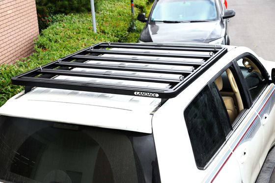 หลังคาติดตั้ง 4X4 Land Cruiser รากรถไฟฟ้าหลังคาระดับต่ําสําหรับกระเป๋าเดินทางหลังคาสั้นของ Toyota