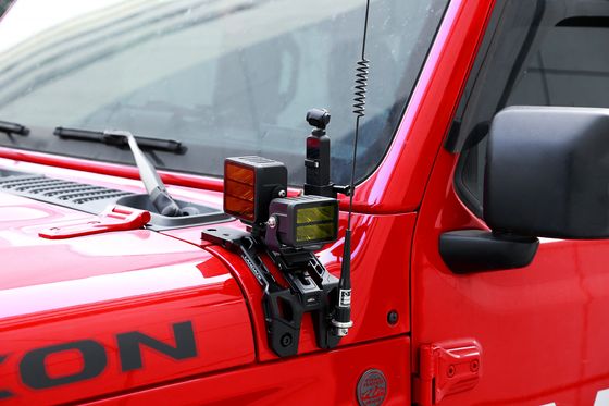 OEM ยอมรับ สะสมอลูมิเนียมสูง LED ไดรฟิ้งไลท์ Bแร็คet ม้าเสาสําหรับ Jeep JL