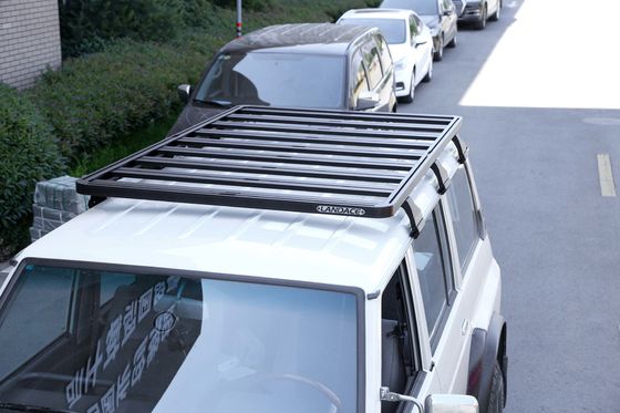 4x4 อุปกรณ์เสริมนอกถนน รางข้ามสําหรับ Nissan Patrol Y60 เหมาะสําหรับรถยนต์