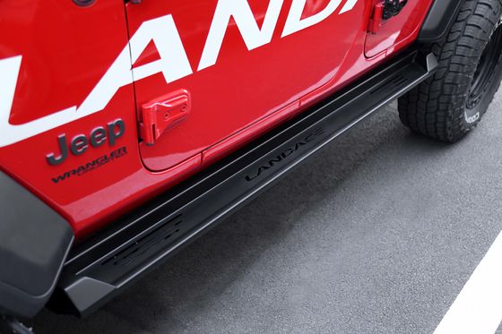 สัญลักษณ์ที่กําหนดเอง อลูมิเนียมสลัด รถข้างขั้นสําหรับ สากล Car Model Running Board