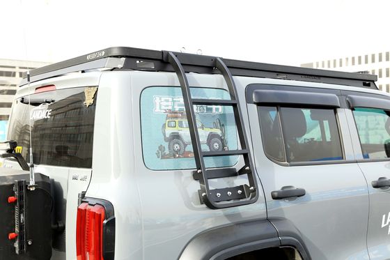 Q235-8 ถัง 300 ซีกบันไดชุดปรับปรุงสําหรับรถยนต์ 4x4 เพื่อการปรับปรุงการทํางาน