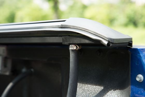 4X4 อุปกรณ์เสริม UTE Tonneau ปิดบัง Canopy ถอดออกล็อคกันน้ํา สําหรับ Nissan