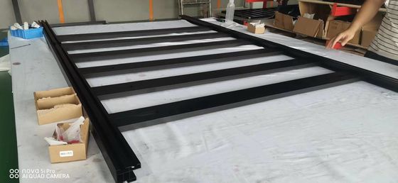 150*142*5 ขนาด ดํา ผง เสื้อโค้ทing หลังคา Cargo Carrier สําหรับการป้องกันและเก็บ LC150