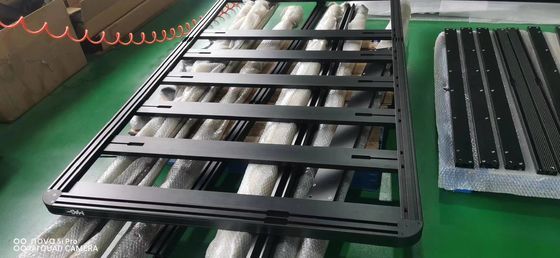 150*142*5 ขนาด ดํา ผง เสื้อโค้ทing หลังคา Cargo Carrier สําหรับการป้องกันและเก็บ LC150