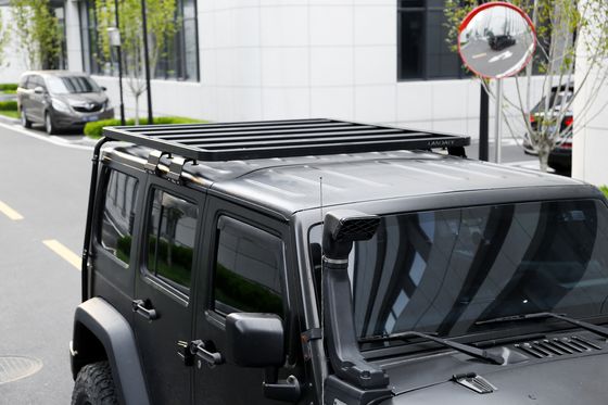 สีดํา อลูมิเนียมสลัด หลังคา แร็ค Crossbar Platform สําหรับ 2023 4x4 Wrangler JK ขยายพื้นที่เก็บของของคุณ