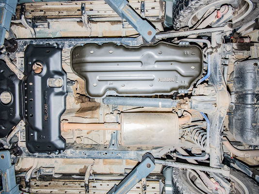 การป้องกันล่างรถยนต์สําหรับ Toyota Prado LC150