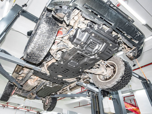 หน้าที่ป้องกัน เครื่องยนต์ ป้องกันสกิดเพลต ภายใต้ปก ป้องกันสกิดเพลตสําหรับ Toyota Prado