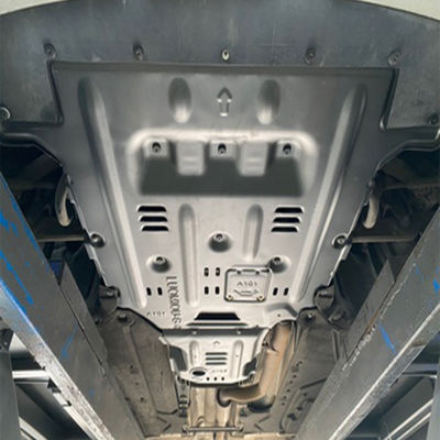 Alfa Romeo Giulia ป้องกันเครื่องยนต์ด้วย แม็กนีเซียม อัลลูมิเนียม สังกะสีดํา