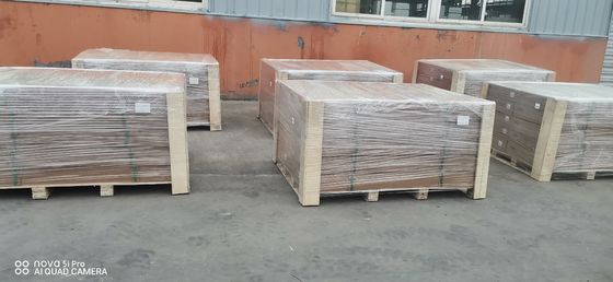 ปรับปรุงความสามารถ Off-ถนน ของ LC200 ด้วยชุด แร็ค หลังคา Slimline II ที่กําหนดเอง