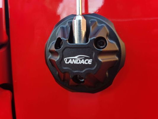 74*74*30mm สีดํา อลูมิเนียมสกัด แอนเทนน่า ฐานปกหลักสําหรับ Jeep Wrangler JL JK