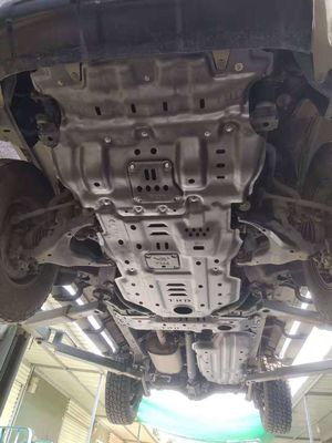 พาวเดอร์เคลือบ Toyota 4นักวิ่ง Skid Plate สําหรับรุ่น 2003-2009