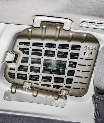 โลหะกระเป๋าเก็บของ ชั้นวางของหน้าต่าง Mesh Net หน้าต่างด้านข้าง ติด Net Mitsubishi Pajero