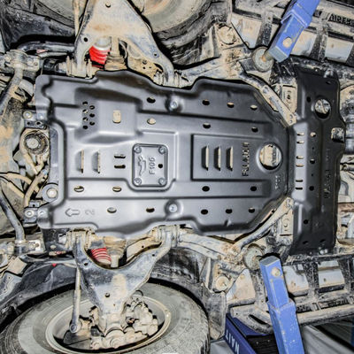 โชสซี่เหล็กม้วนเย็น บอร์ดการป้องกัน การส่งทางอากาศ/แผ่นดิน/ทะเล Toyota FJ Cruiser