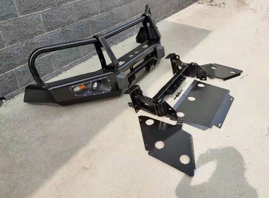 ปิดถนน Winch บูลบาร์ แบมเปอร์ด้านหน้า พร้อมแสง LED และตู้ติดตั้ง Toyota ทาโคมา