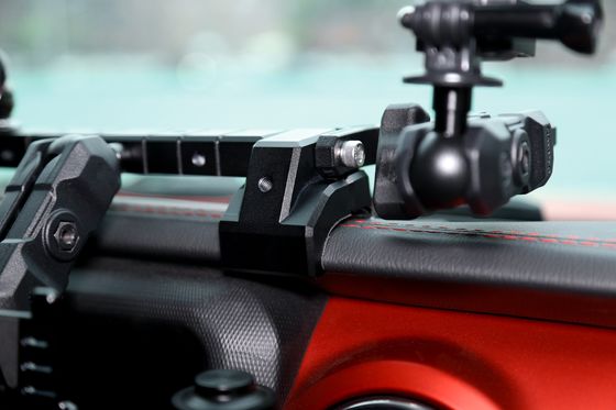 Jeep Wrangler JL อลูมิเนียม เซ็นเตอร์คอนโซล Bแร็คet แดชบอร์ด Mount สําหรับ Car Phone Holder