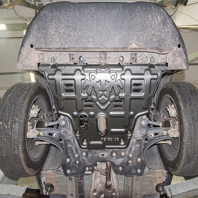 กระบวนการสแตมปิ้งอินทิกรีต แผ่นสกิดสําหรับ Jeep Renegade ปกป้องภายใต้ร่างกาย