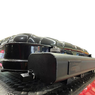 ถังน้ําหลังคารถยนต์เหล็กอัลลูมิเนียม 26L / 36L สําหรับการตั้งแคมป์รถยนต์นอกถนนและน้ําอาบน้ําบนถนน