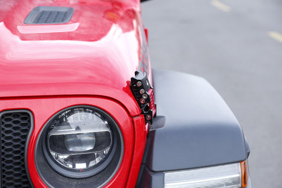 การจับหมวกแบบกําหนดเองสําหรับ Jeep Wrangler JK JL น้ําหนักสุทธิ 0.35 กิโลกรัม/pc กระบวนการ CNC เครื่อง