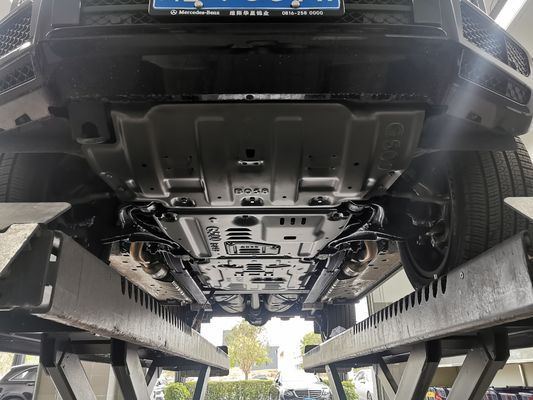 อลูมิเนียมสลัด Mercedes G500 ชาซี ป้องกันเครื่องยนต์ Skid Plate การติดตั้งง่าย
