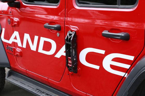 สวย Bolt บนการติดตั้งประตู Foldable Hinge รถข้างขั้นสําหรับ Jeep Wrangler JL