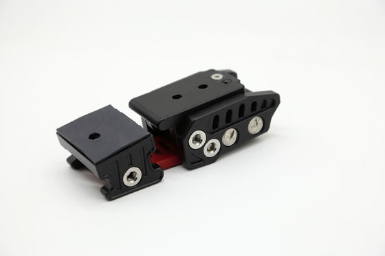 Jeep Wrangler JL JK Car Lock Hood ปิดบัง Lock with Key Alloy Aluminum Car Fitment JEEP เครื่องยนต์ยนต์ยนต์ยนต์ยนต์